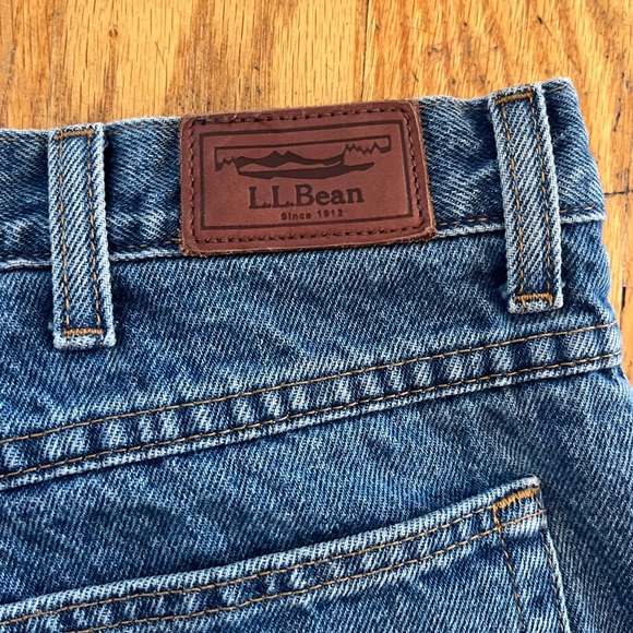 L.L. Bean Men's Fleece Lined Straight Blue Jeans - Picture 4 of 4